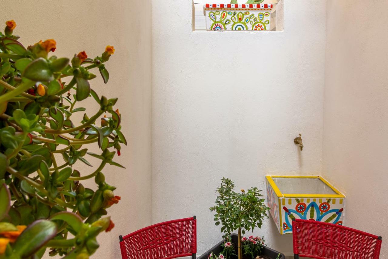 Guest Home Rose Giardini Naxos Εξωτερικό φωτογραφία